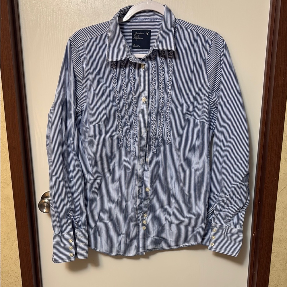 American Eagle Outfitters Blue Striped Women’s Shirt Size 14